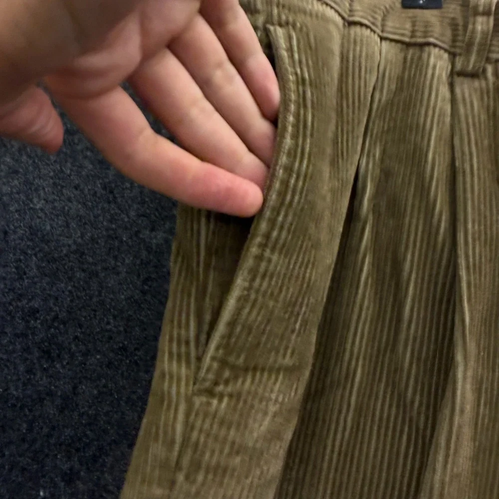 Brooks Brothers 346 Vintage Corduroy Pleated Cuffed Pants Mens 38x30 Tan Brown
